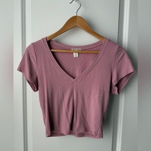 pink v-neck crop top